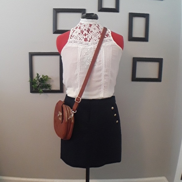 Top - Picture 1 of 4